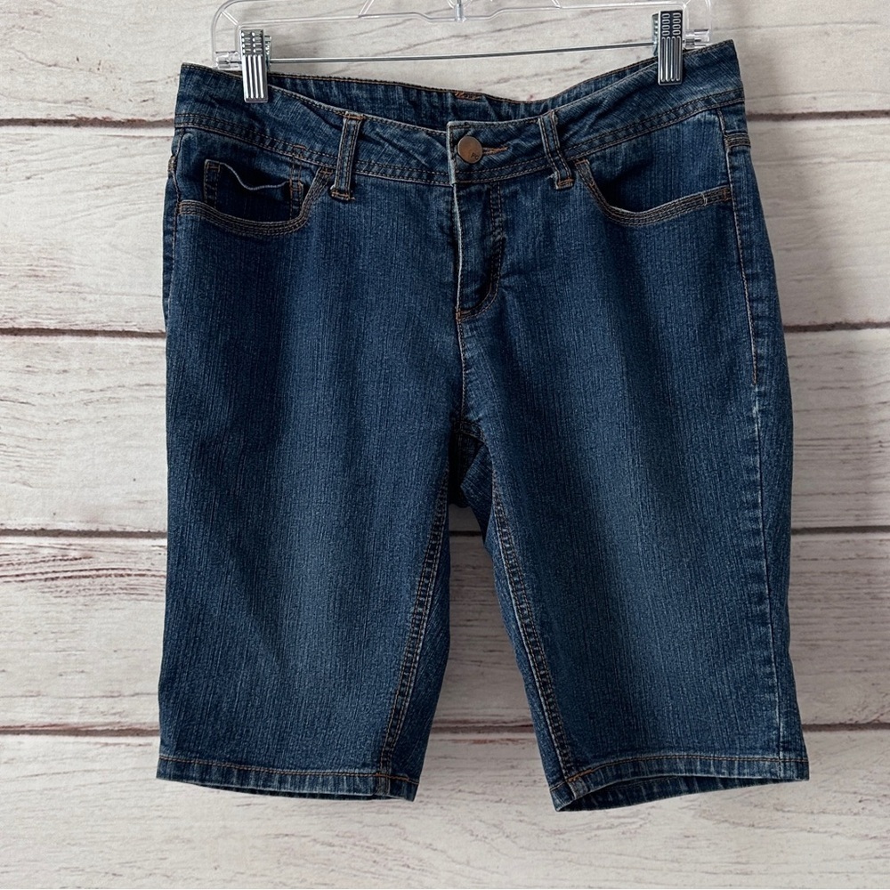 Faded Glory Women’s Denim Jorts - Size 10
Summer Casual Vacation Retro Career